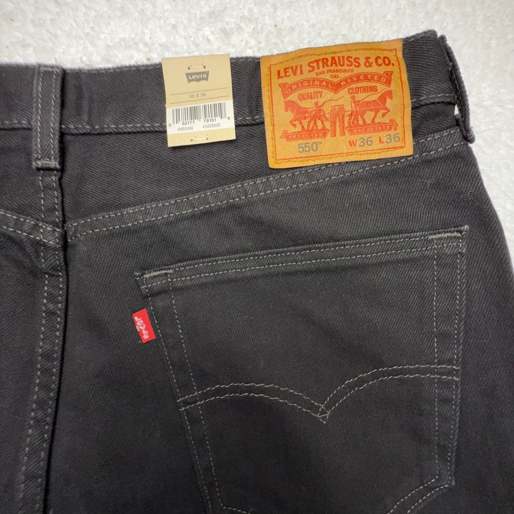 Levis 550 Relaxed Fit Jeans Mens 36x36 Black Denim 100% Cotton 005500260 NWT